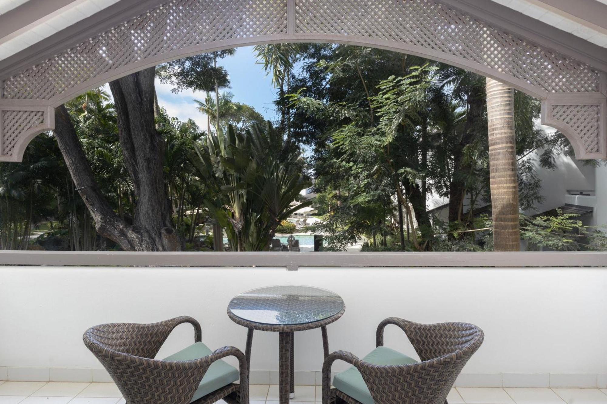 Colony Club By Elegant Hotels Сейнт Джеймс Екстериор снимка